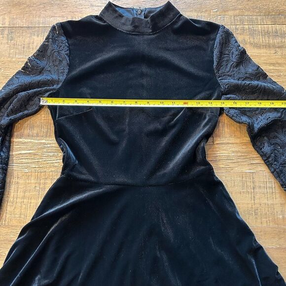 NWT CITY STUDIO Black Juniors Size 5 Velvet Lace Dress Wednesday Addams Formal - Picture 3 of 7